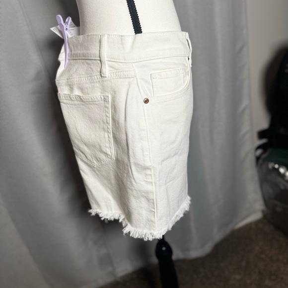 LOFT White Jean Shorts with Frayed Hem NWT - Picture 3 of 5